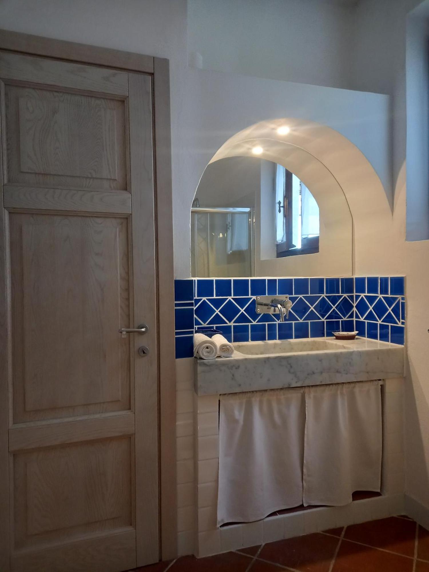 Il Colle Della Brina Hotel Sarzana Kültér fotó